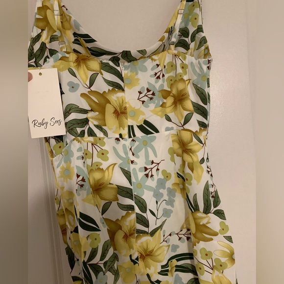 Green & Yellow Floral Satin Ruched Dress - Picture 10 of 12
